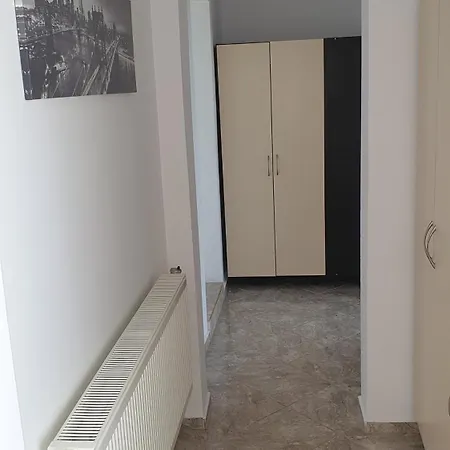 евита - град Holiday home *