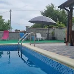 Ваканционна къща евита - град